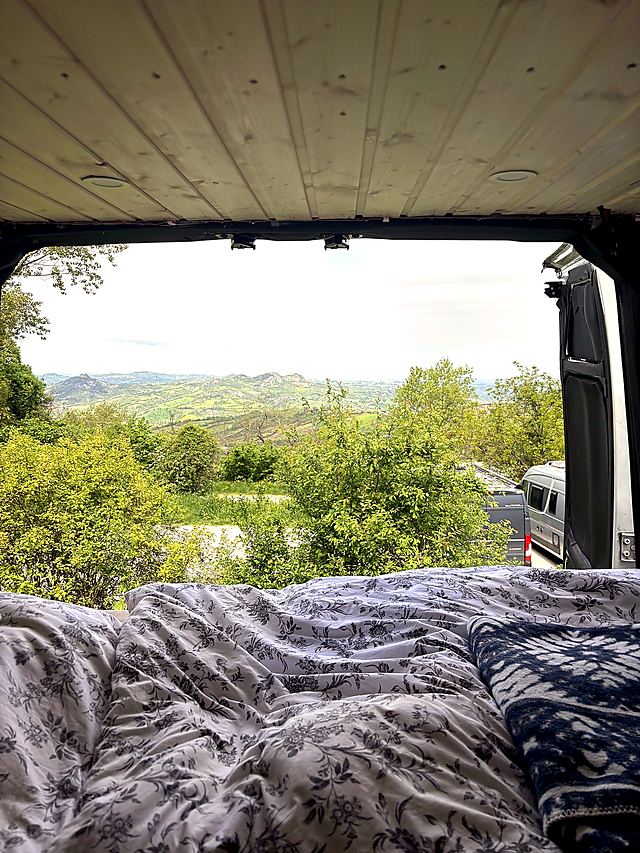Ausblick vom Bett nach draußen